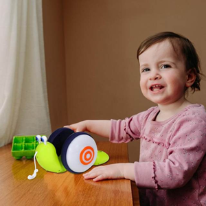 حلزون موزیکال طناب دار سبز pull - along snail toy -اسباب بازی